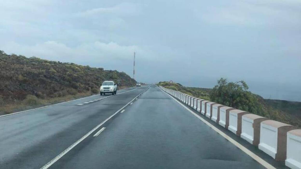 La Gomera refuerza los servicios de mantenimiento de carreteras