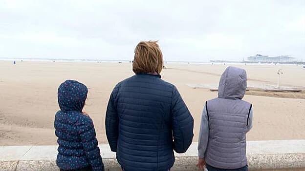 Valencia afronta lo que queda de Semana Santa con viento y lluvia