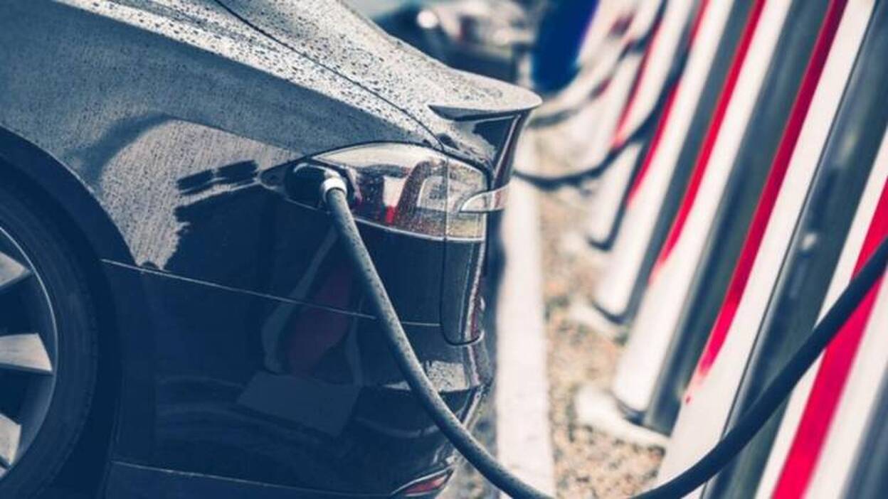 Los incentivos a los eléctricos siguen en el aire en Canarias
