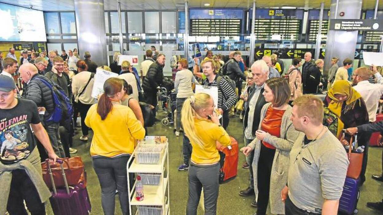 Tenerife sufre más la caída del negocio turístico que Gran Canaria