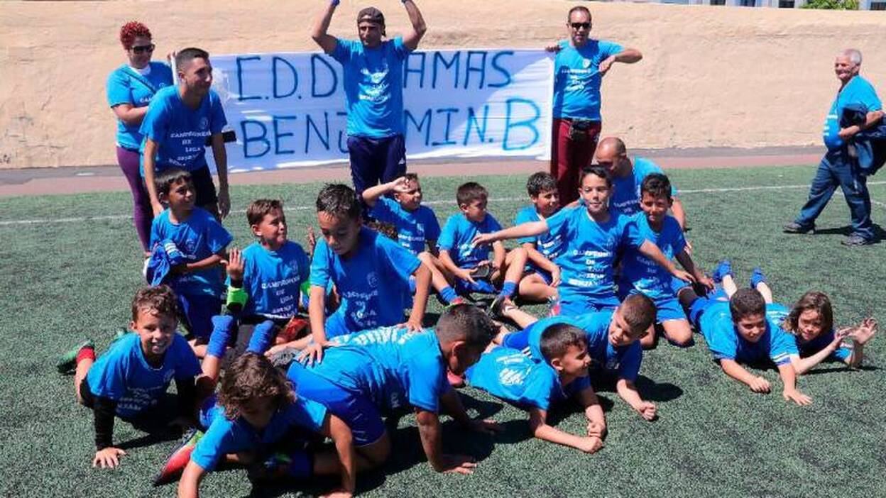 El Doramas golea como todo un campeón