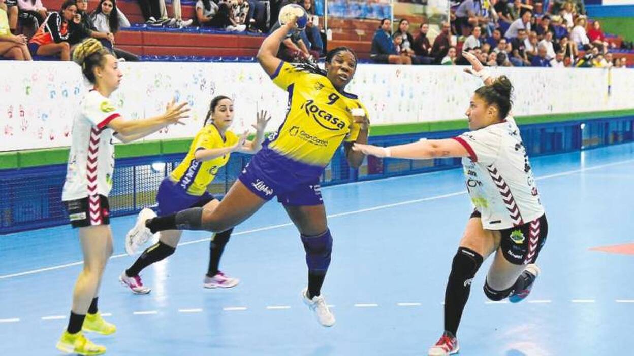 El Rocasa no falla en casa y ya acaricia el título