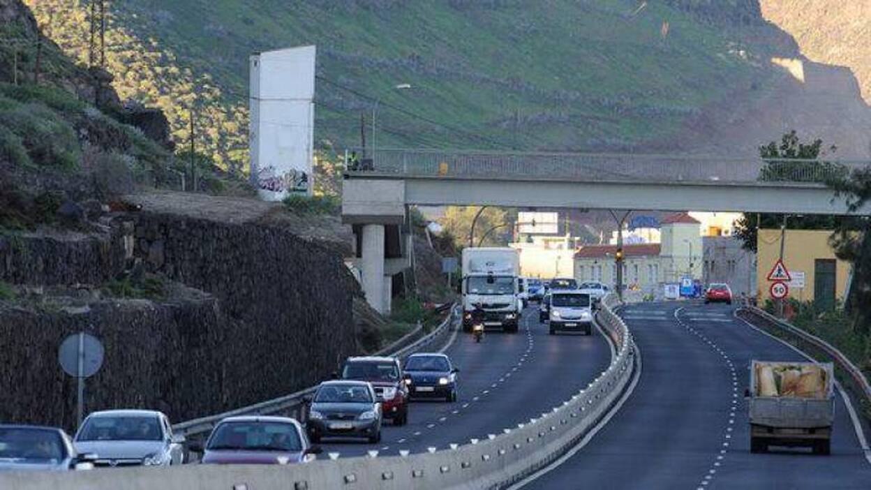 Las comisiones de OHL a Coalición Canaria: casi tres millones por tres obras