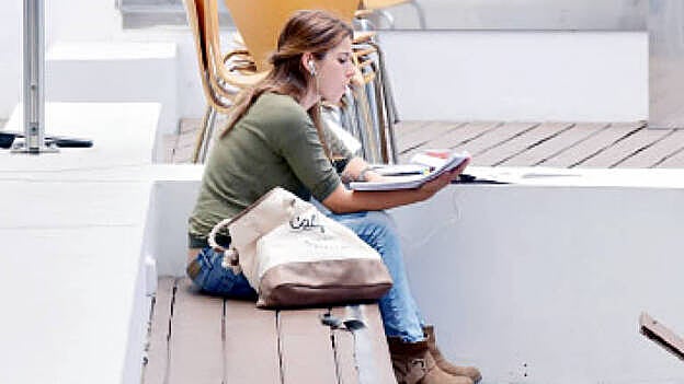 La Generación Z ha sido criada en un entorno con marcado carácter tecnológico por lo que los estudios técnicos son muy atractivos para ellos. / C7