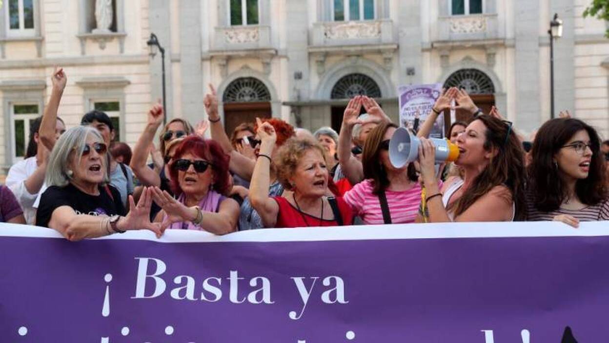 Los partidos aplauden que se eleve la condena a la Manada