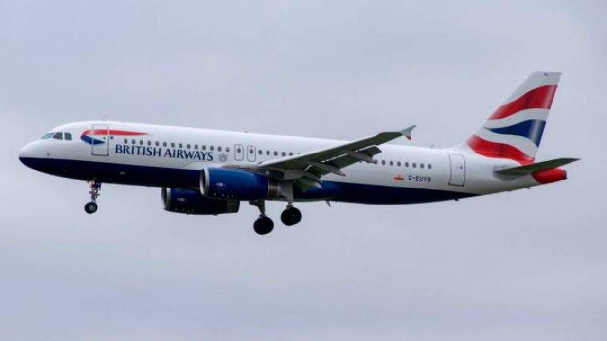 Humo en la cabina de un vuelo a Tenerife