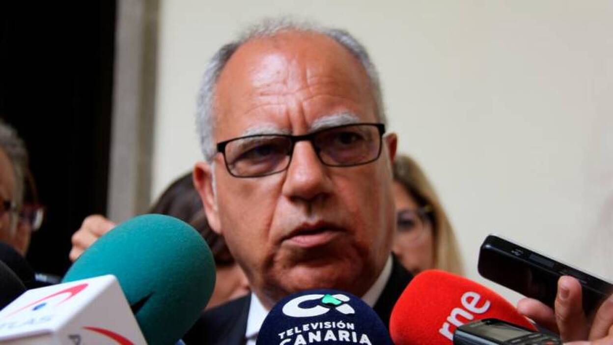 Curbelo (ASG) ve «muy debilitado» al PP en Canarias