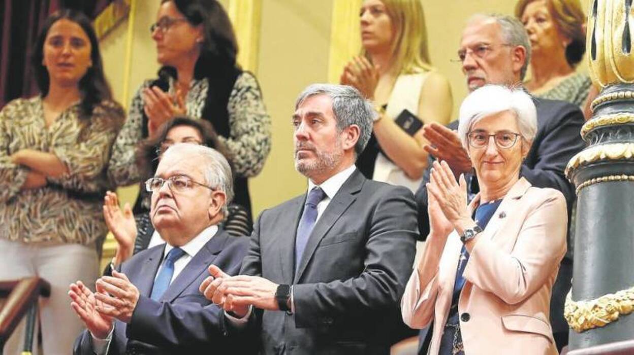 Clavijo pide esperar a que haya Gobierno para «ver qué ocurre»