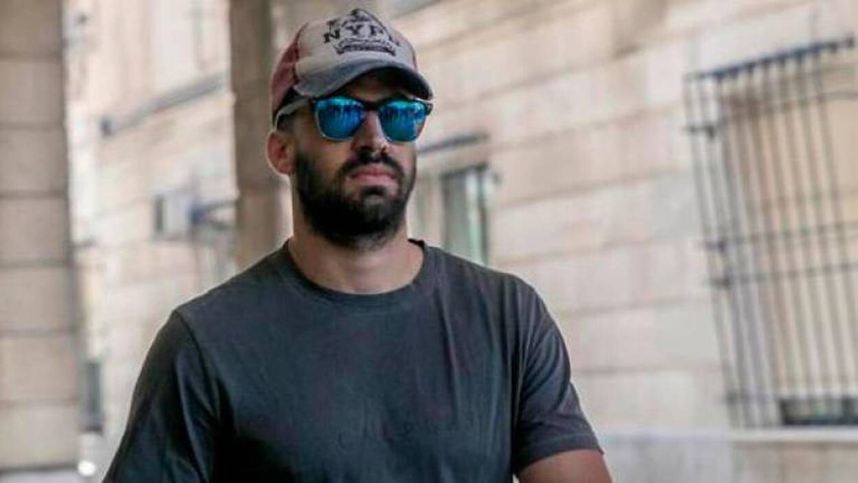 Un condenado de 'La Manada' ya no es guardia civil y militar