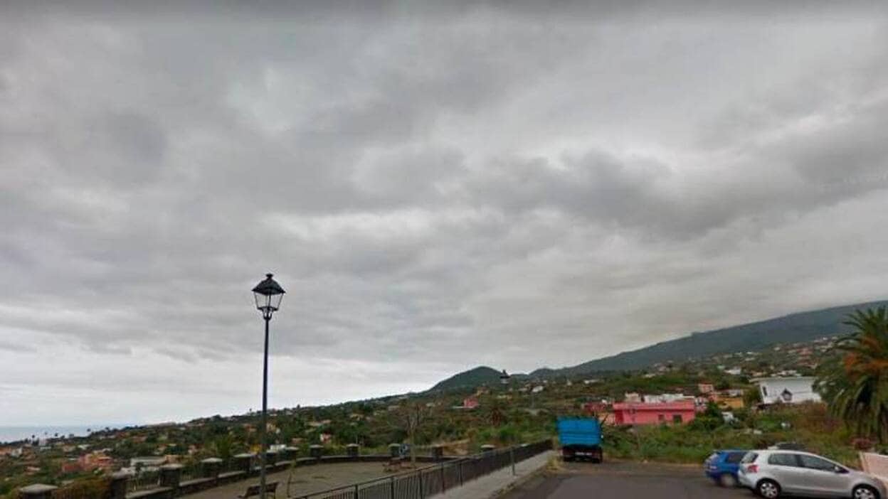Fallece un conductor al caer por un barranco en Breña Alta