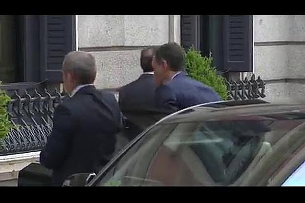 Podemos pide a sus bases que elijan entre gobierno de coalición o monocolor