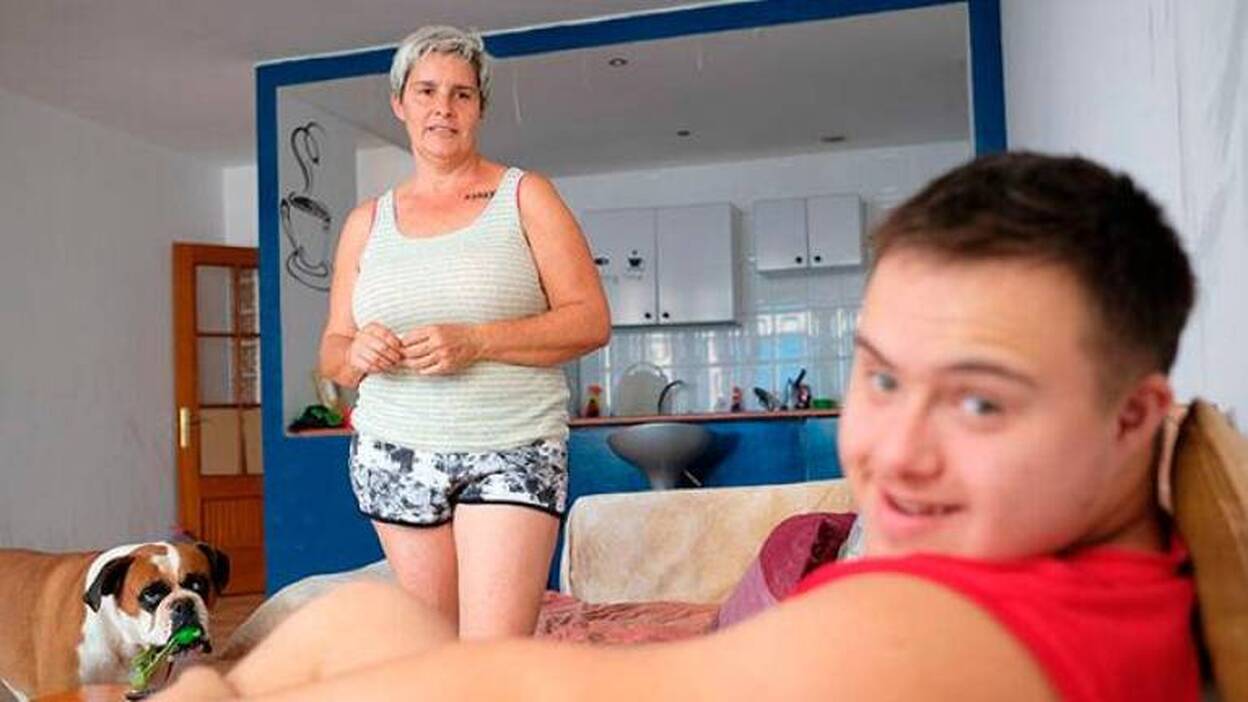 Mercedes y su hijo Alberto, con síndrome de down, serán desahuciados