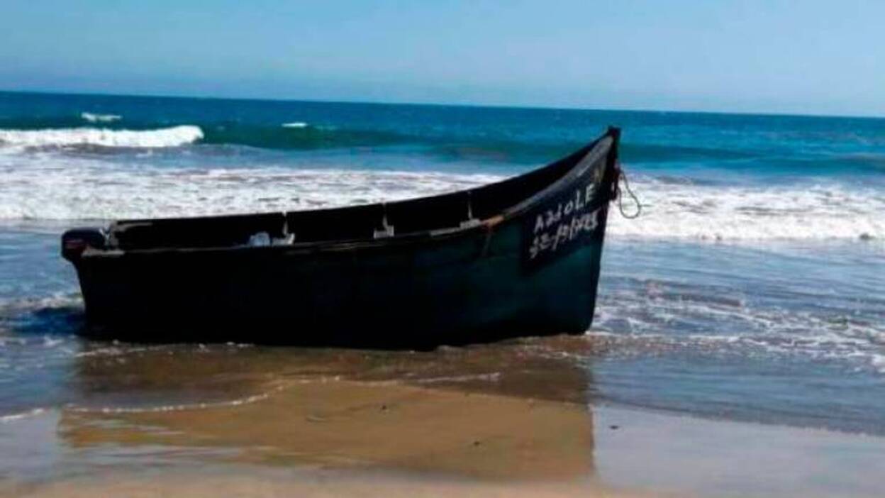Llega una patera al sur de Gran Canaria con cinco bebés
