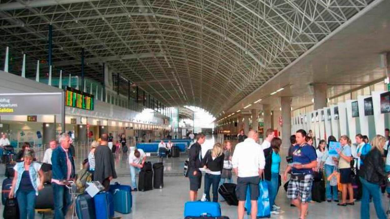 Detienen a un hombre en el aeropuerto de Fuerteventura por falsificar su documentación para viajar a Reino Unido