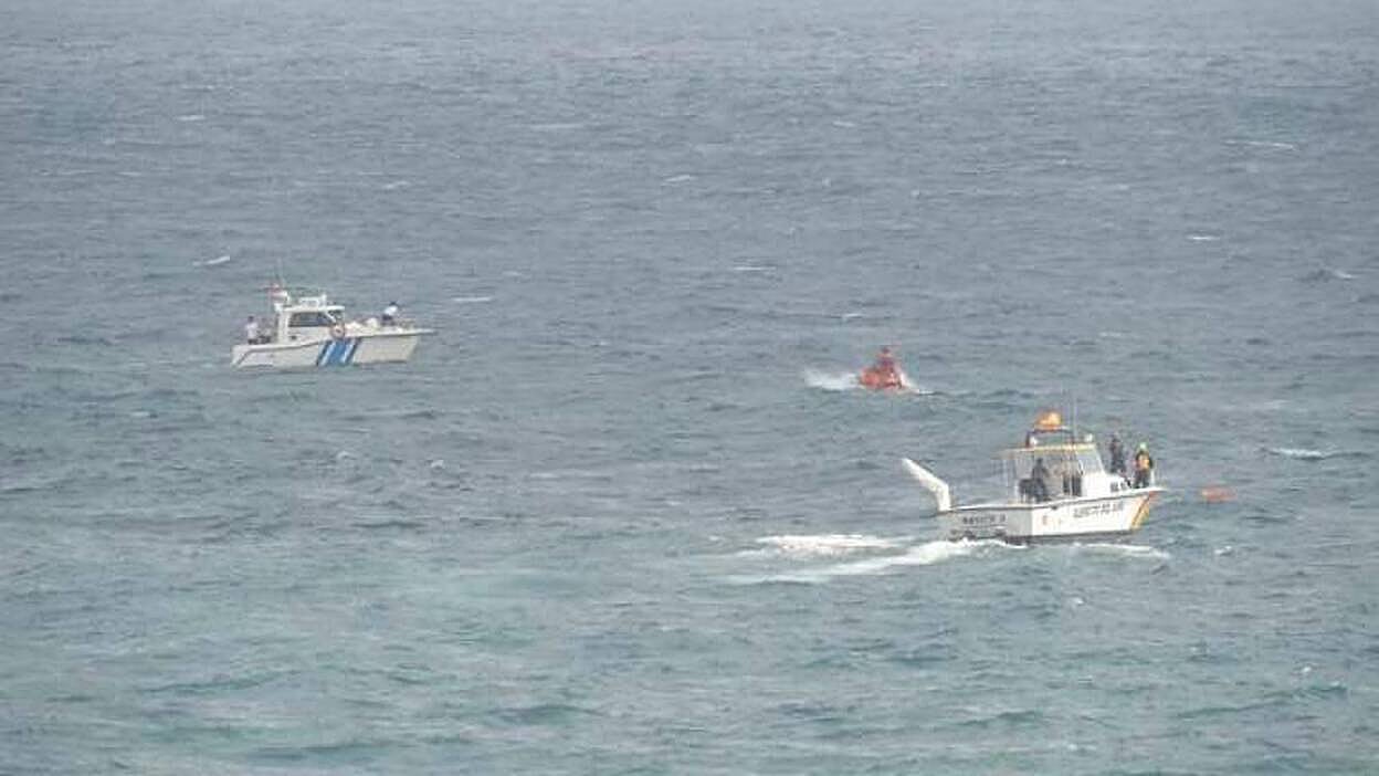 Buscan al piloto del avión siniestrado en La Manga