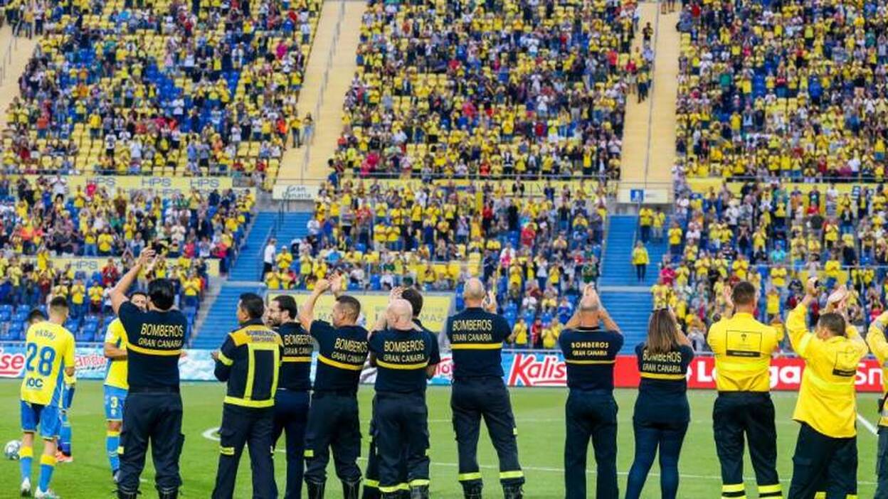 La UD Las Palmas dona a la Fundación Foresta los 24.080 euros de su taquilla