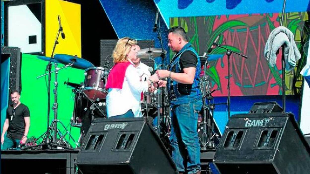 El Ayuntamiento contrata de nuevo a la productora de Manny Manuel