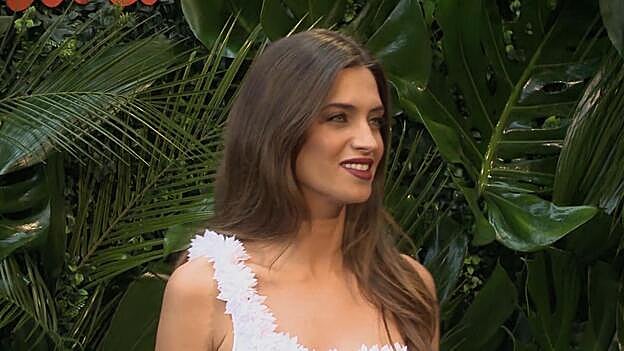 Sara Carbonero presenta su baby pelón