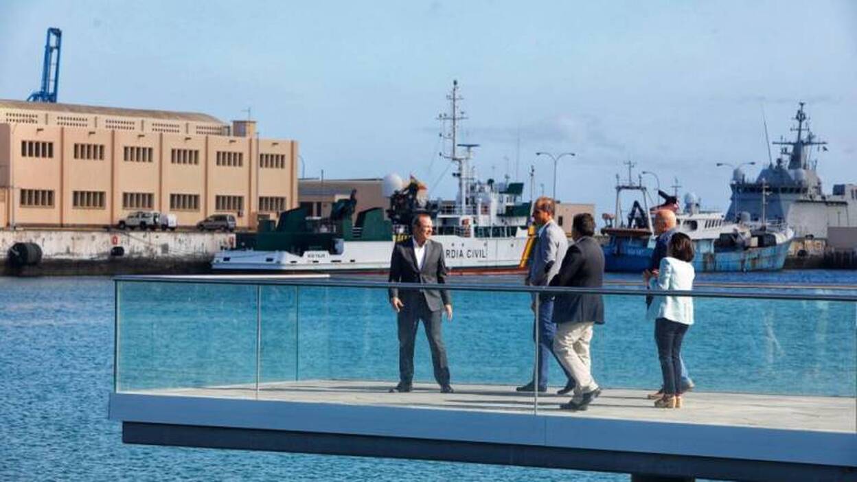 El Ayuntamiento completa la regeneración del Frente Marítimo