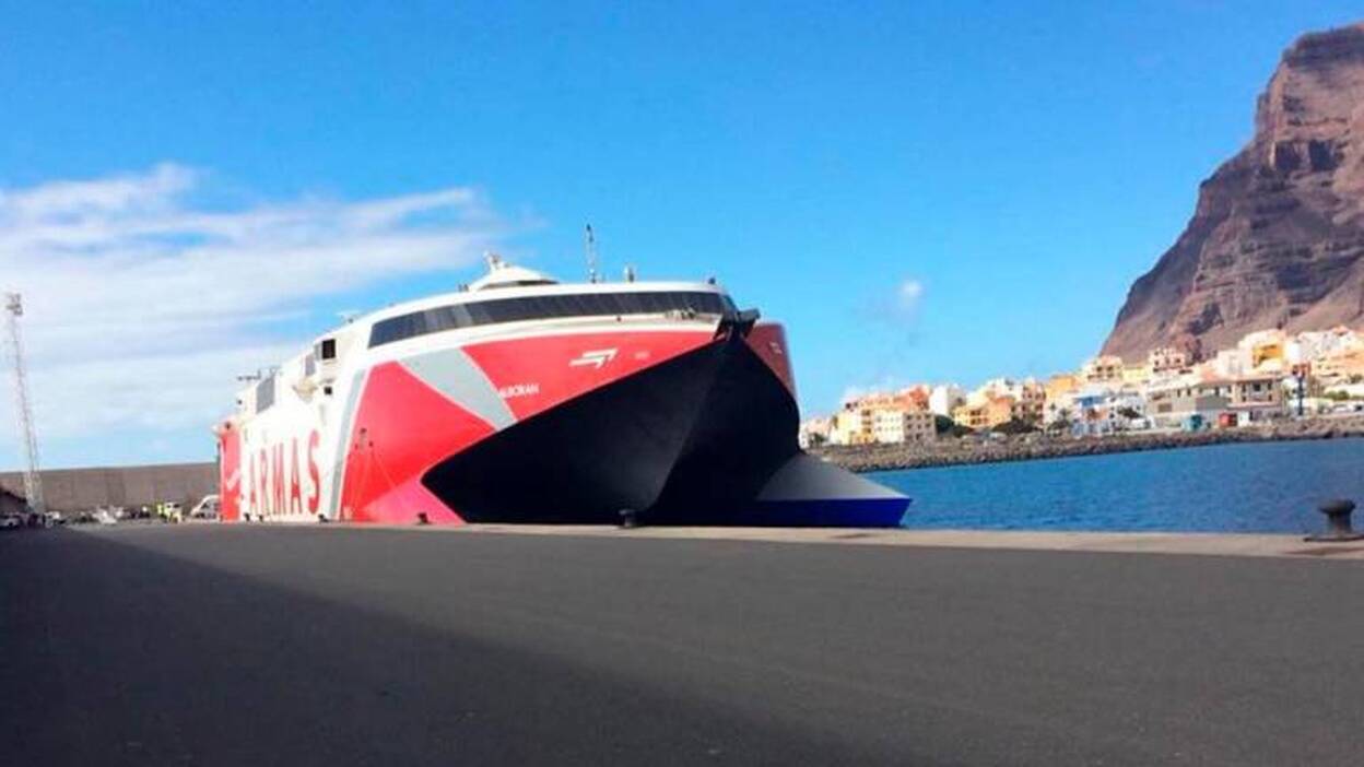 Naviera Armas suspende la línea rápida con Valle Gran Rey