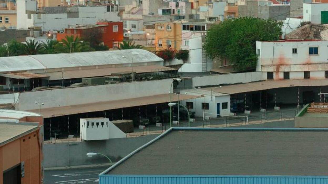 La Isleta teme que se especule con el Canarias 50