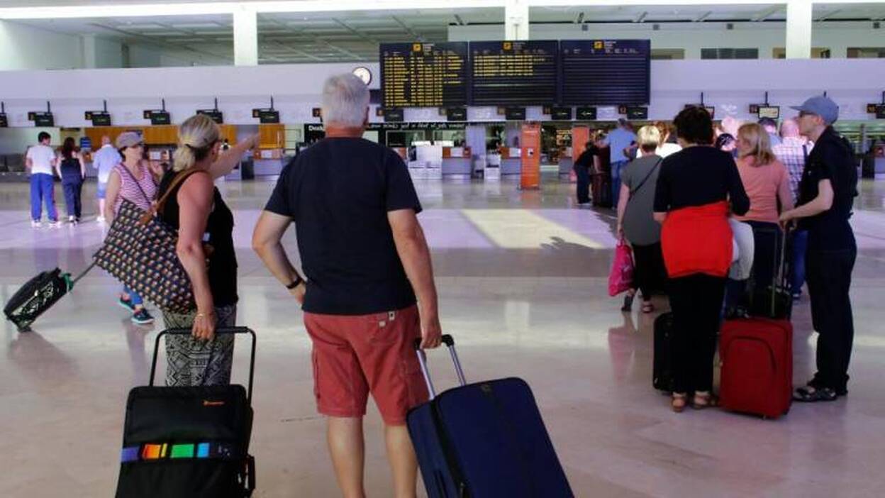 El aeropuerto aún va en ritmo de cerrar año con tope de viajeros