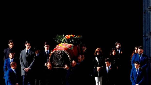 Las mejores imágenes de la exhumación de Franco