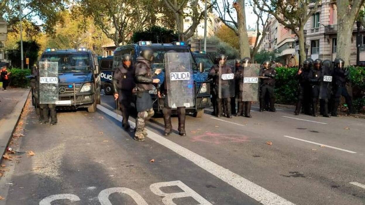 El Tribunal Supremo permite votar a los policías desplegados en Cataluña