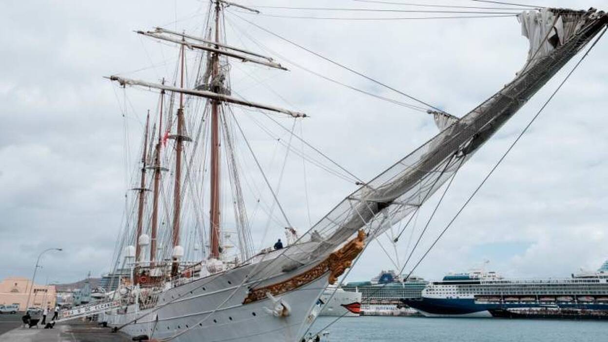 El ‘Juan Sebastián Elcano’ se suma al estudio del cambio climático