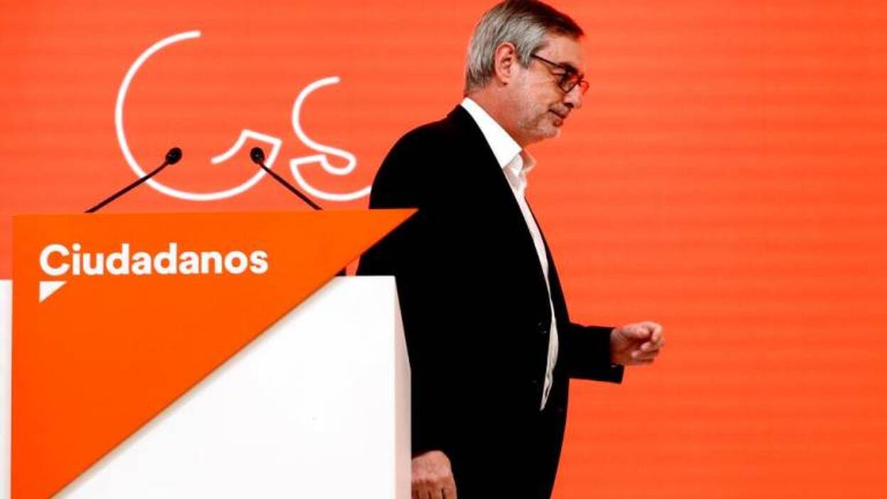 Noche tensa en la sede de Ciudadanos