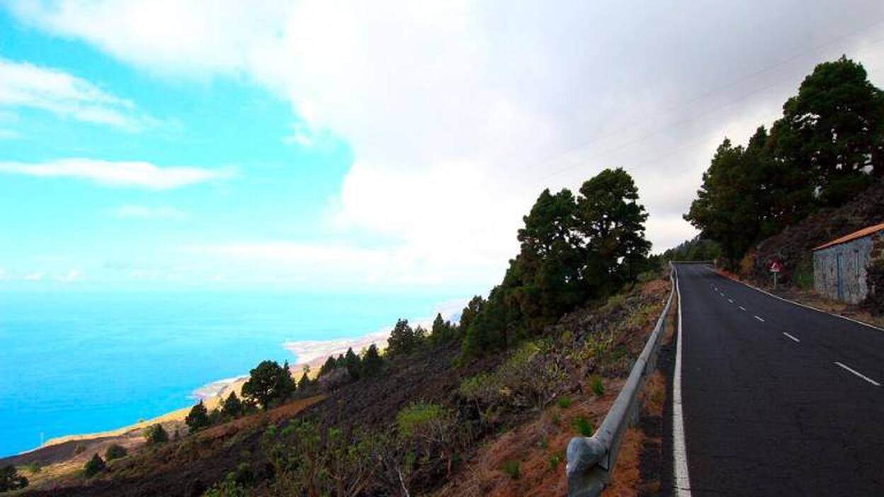 Crítico tras salirse de la carretera y salir disparado