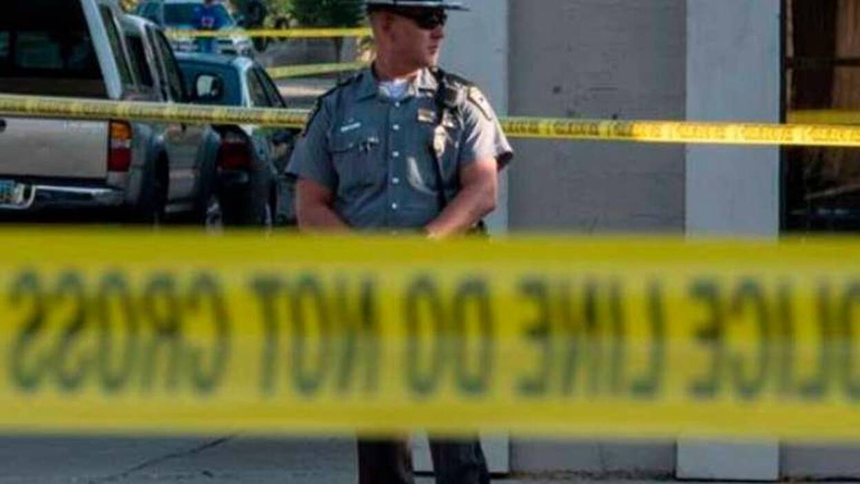 Al menos tres muertos en un tiroteo en un supermercado de Oklahoma