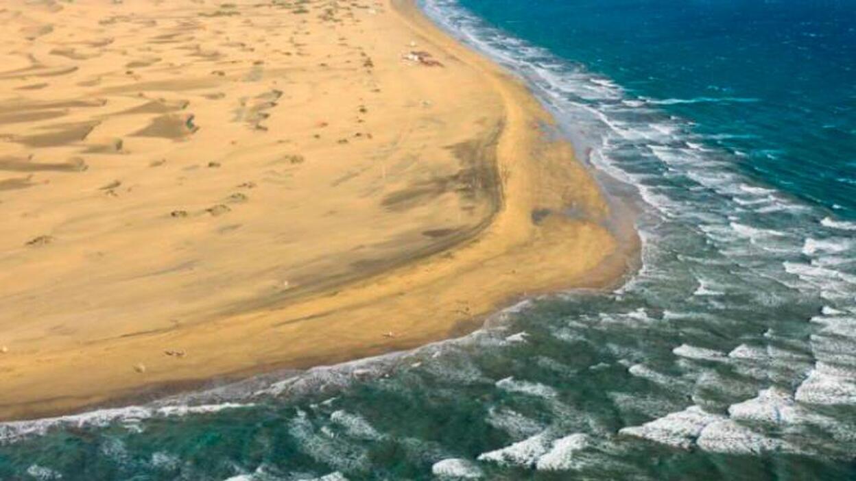 60.000 metros cúbicos más de arena