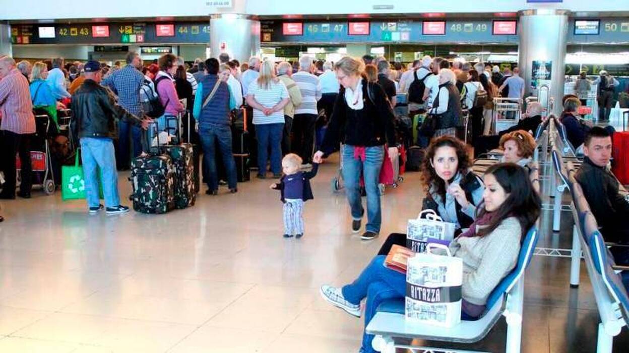 Cae un 9 % la llegada de turistas el primer mes sin Thomas Cook