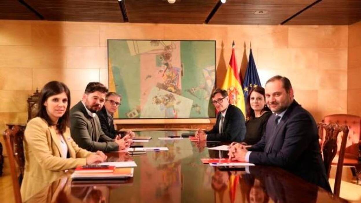 PSOE y ERC avanzan en la «vía política» de resolución del «conflicto» catalán
