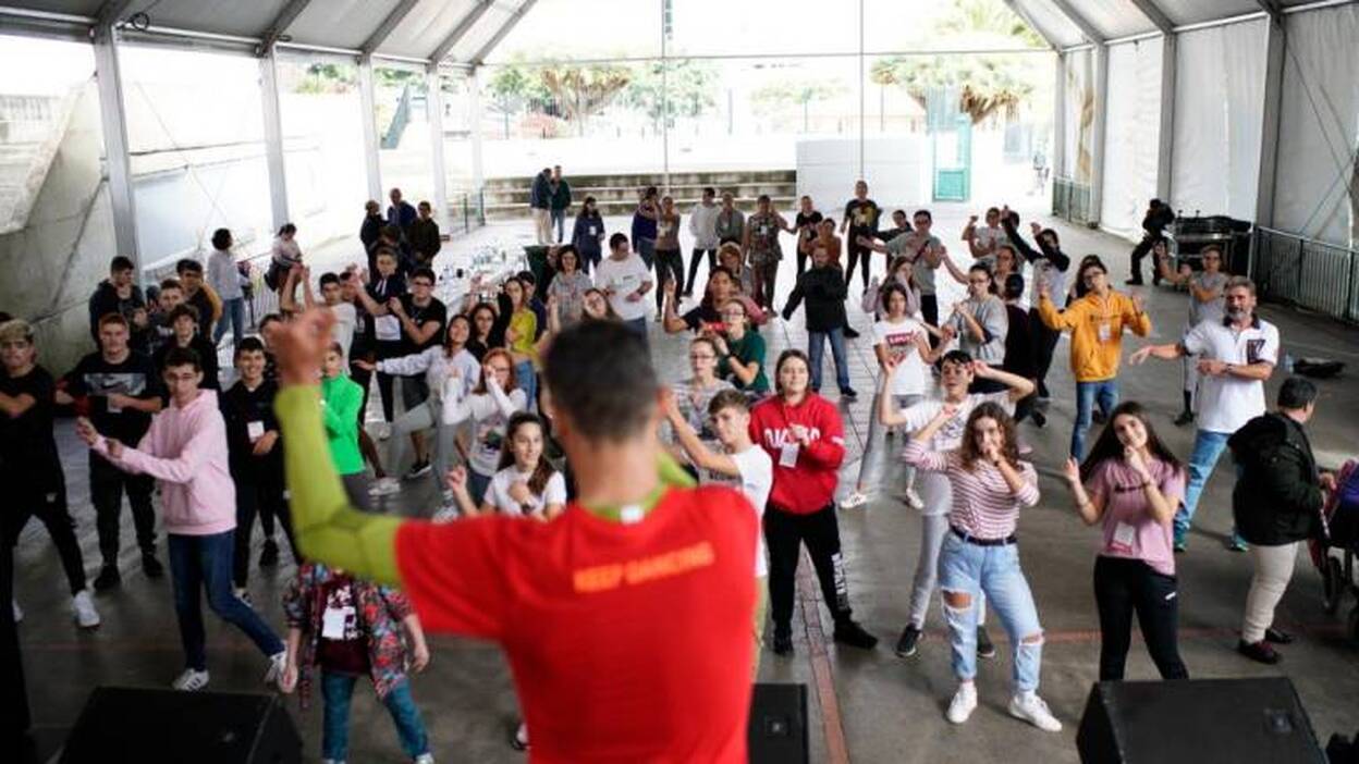 Moya sale a la calle para fomentar la inclusión social