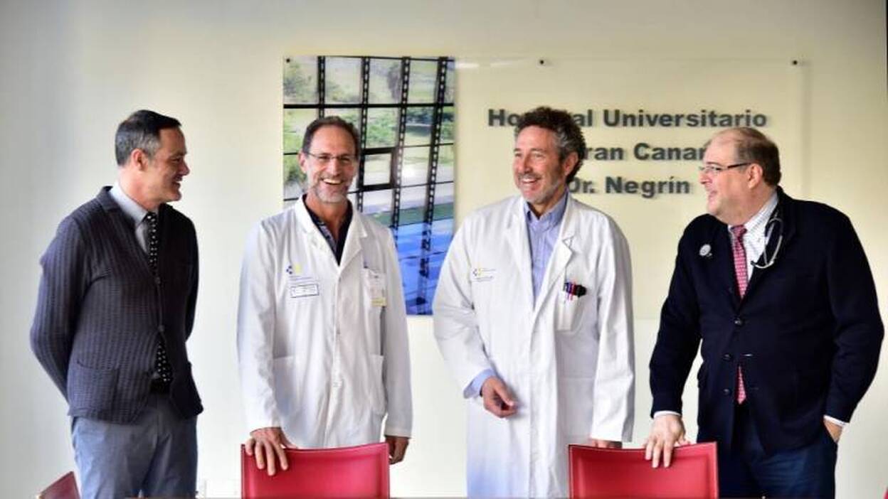 El hombre trasplantado de corazón «evoluciona favorablemente»