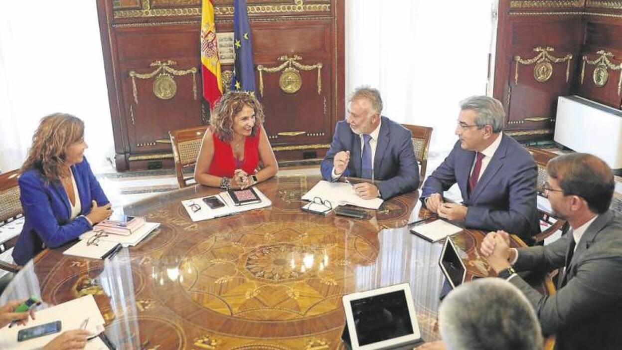 CC pide reinvertir en servicios esenciales el superávit discutido