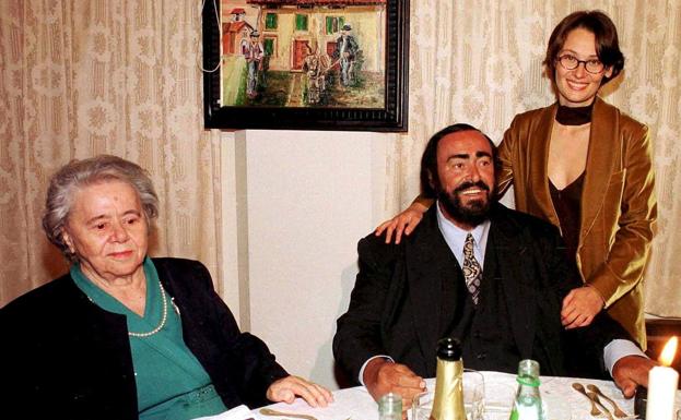 Imagen principal - Pavarotti, el divo insaciable