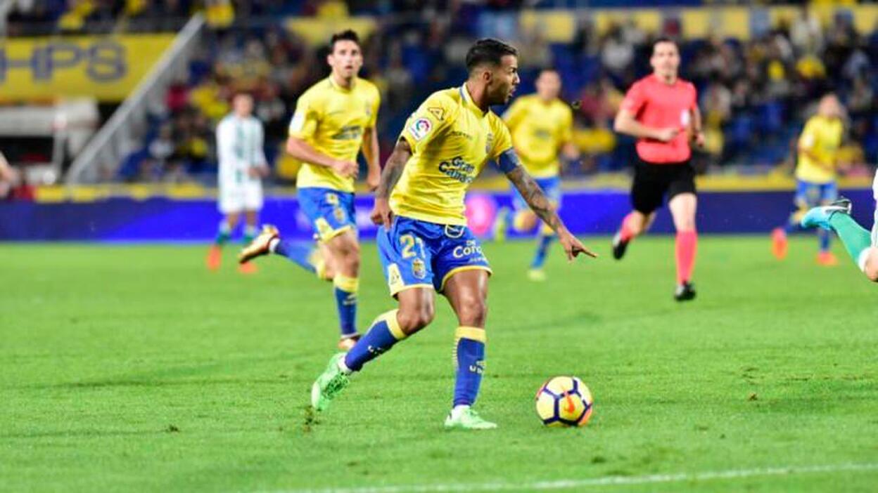 ¿Últimos suspiros por Jonathan Viera?