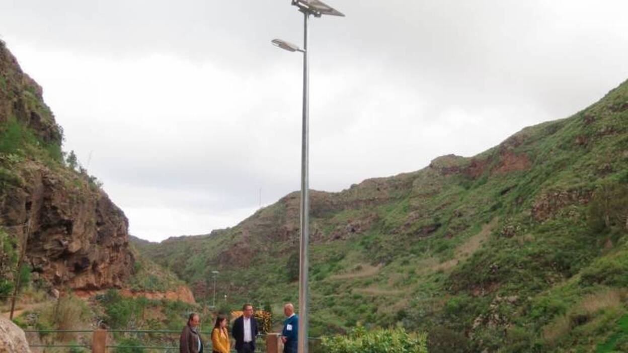 Guía destina más de 100.000 euros a luminarias fotovoltaicas
