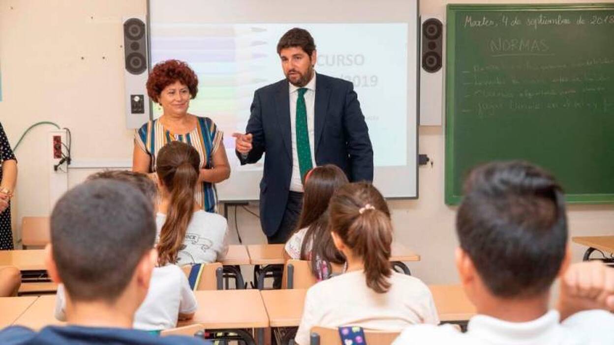 Gobierno, partidos y comunidades, a la gresca por el veto parental