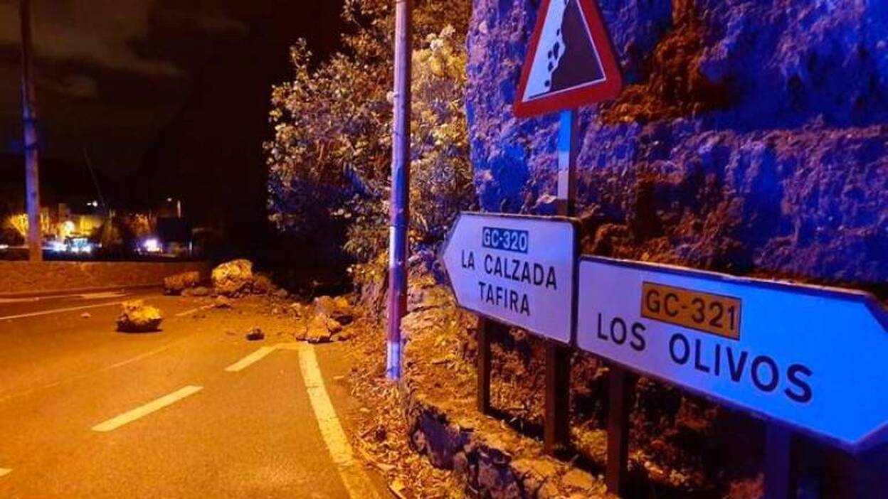 Cierre de un carril en La Calzada