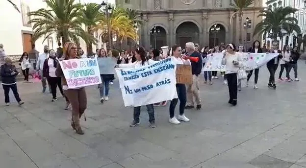 La huelga de las guarderías toma Santa Ana