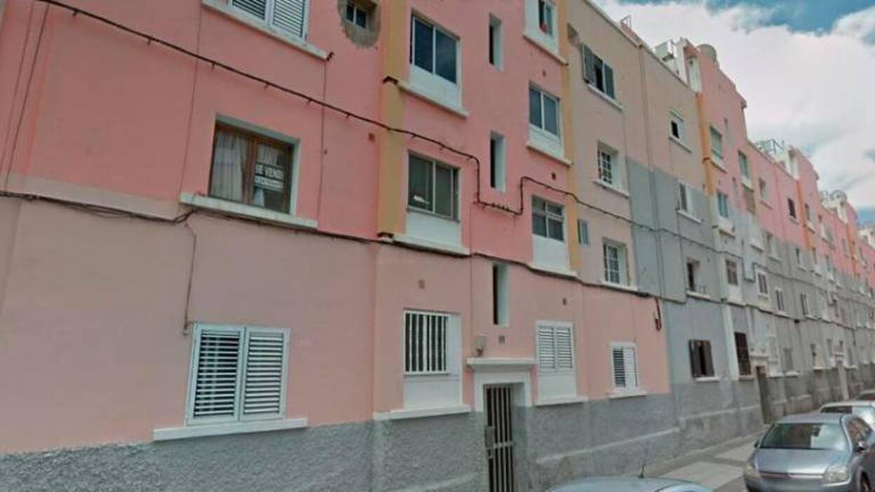 Orden de alejamiento por atacar con un cuchillo a su compañero de piso