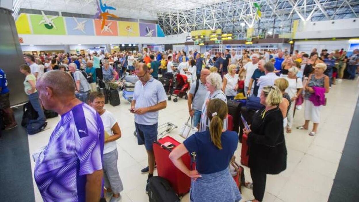 Canarias quedará excluida del futuro impuesto al transporte aéreo