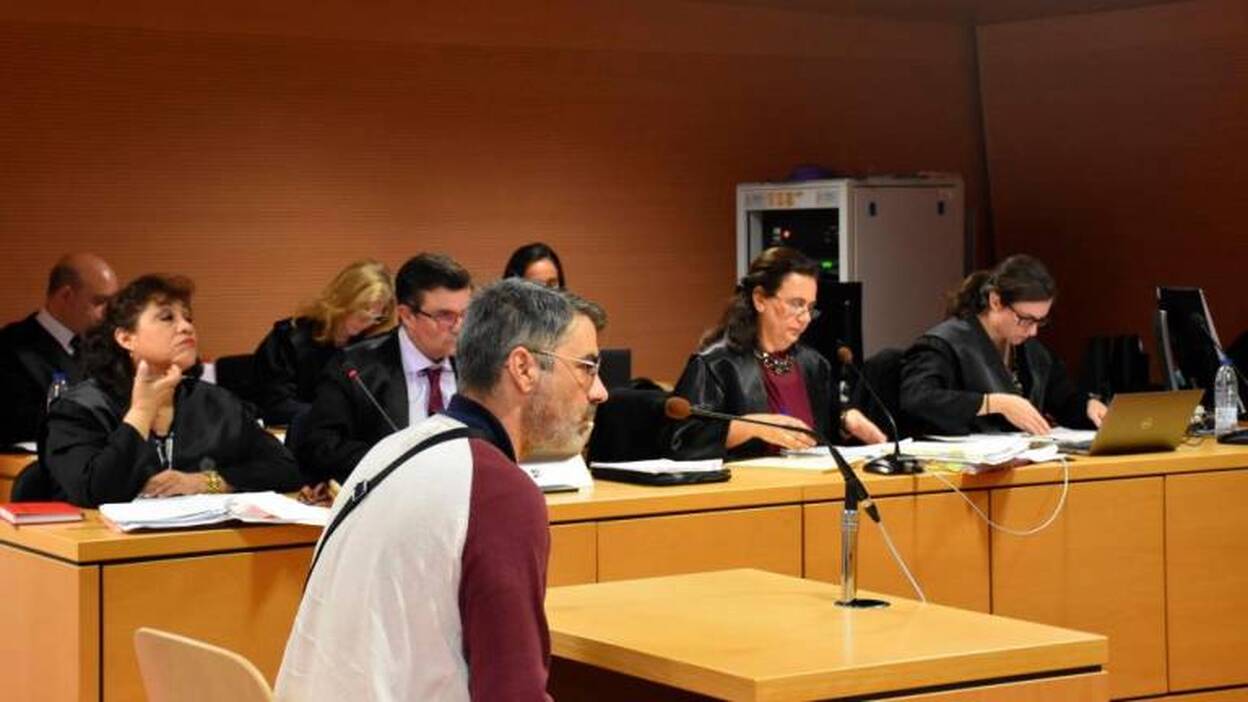 Los técnicos avalan la ilegalidad de Stratvs según el obsoleto PIO