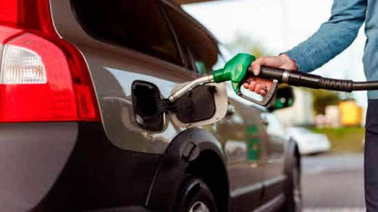 Los precios vuelven a caer en febrero por el abaratamiento de las gasolinas