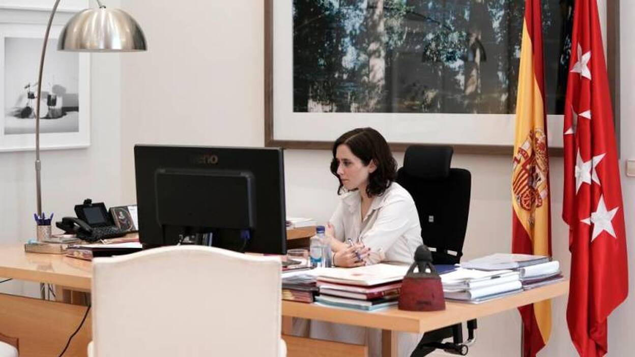 Isabel Díaz Ayuso da positivo por coronavirus