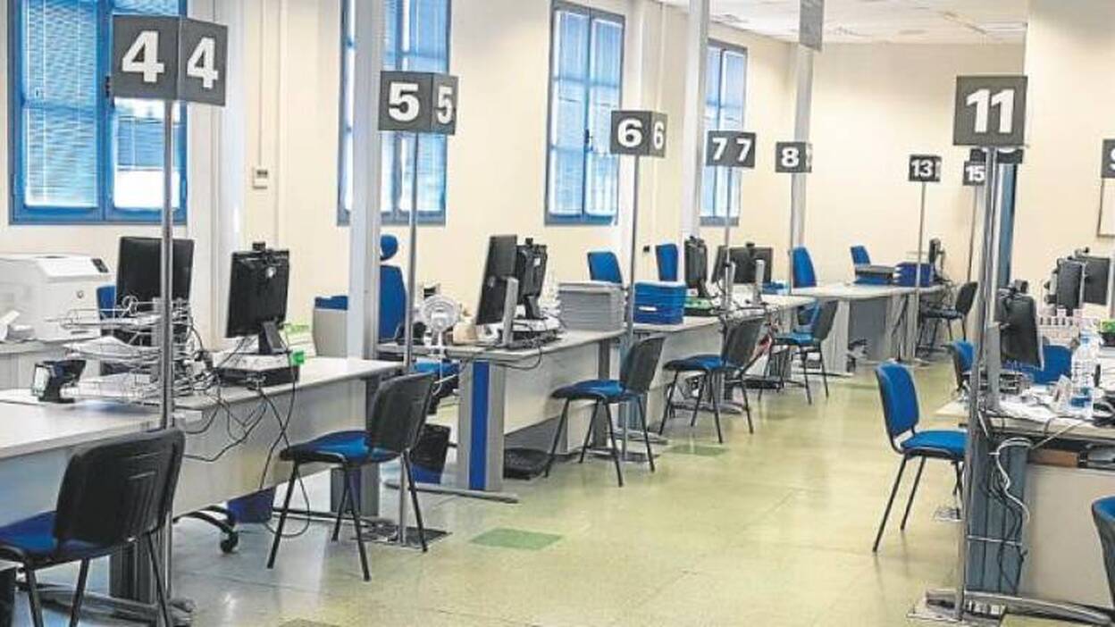 La administración, cerrada al público